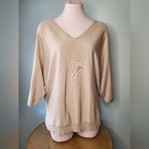 Chelsea & Theodore Beige Batwing Sweater Size L